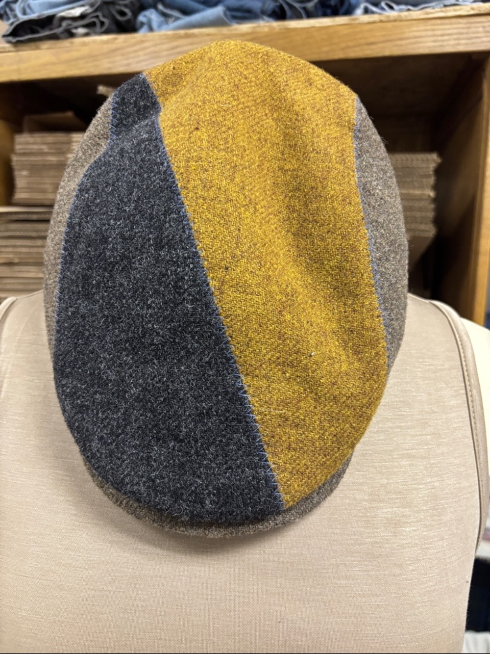 Men's Colorblock Wool Flat Cap in Gray & Mustard 58cm